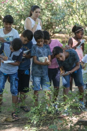 Visita Jardín Botánico Arboreto Grupo Niños y Niñas Saharauis