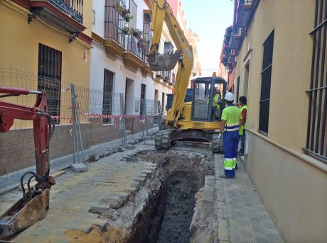 Obra EMASESA Calle Almonacid