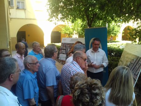 El Alcalde de Sevilla presenta a los vecinos las obras de EMASESA en las calles Abuyacub y Madre San Marcelo del distrito Macarena