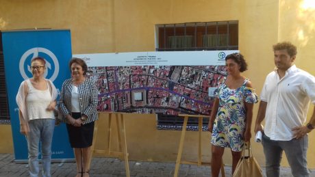 La Delegada del Distrito Triana, Carmen Castreño, presenta las obras de EMASESA en Rodrigo de Triana