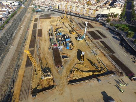 Vista Aérea depósito de retención de aguas pluviales en Dos Hermanas